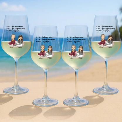 store set 4 wine glasses 