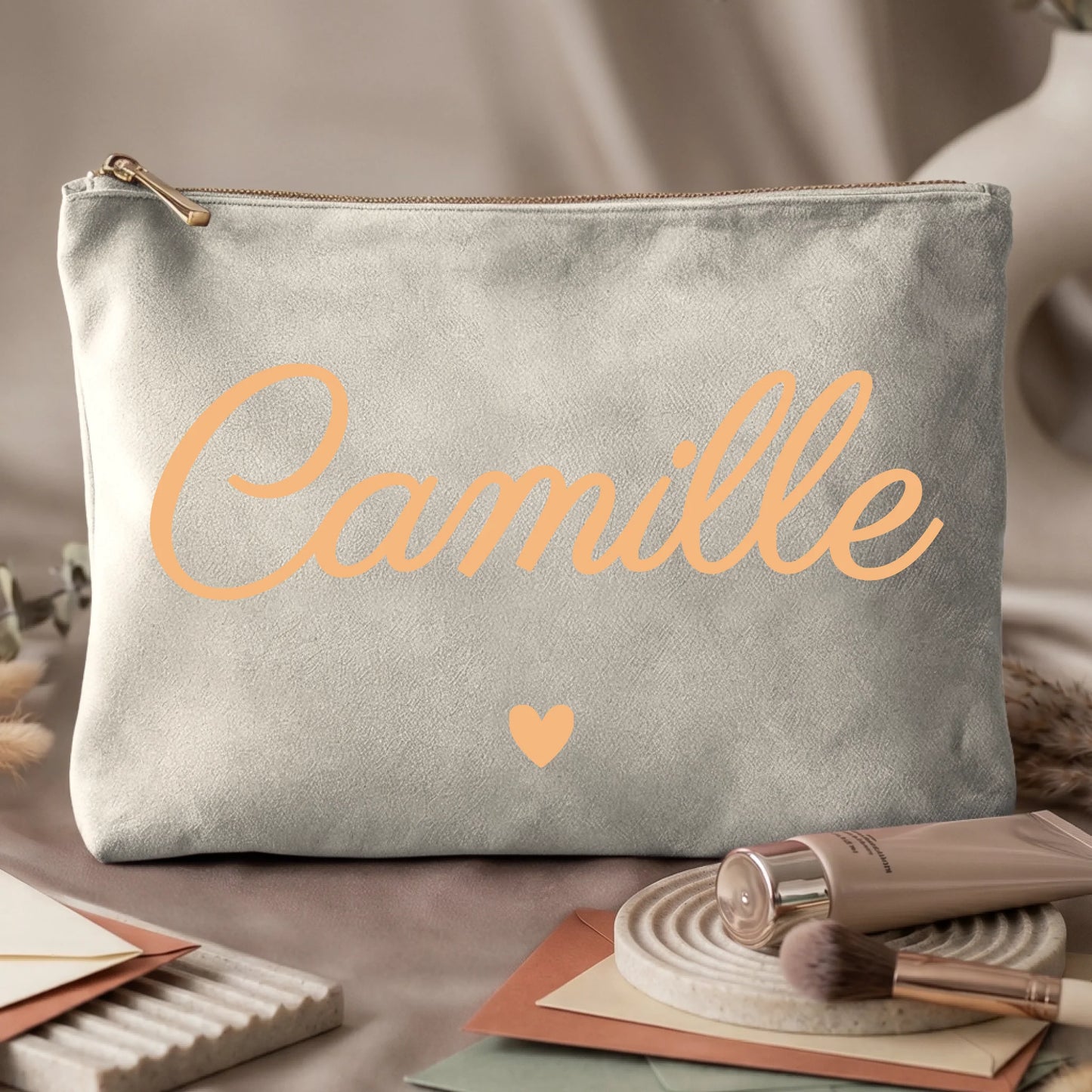 store_cosmetic_bag_creme